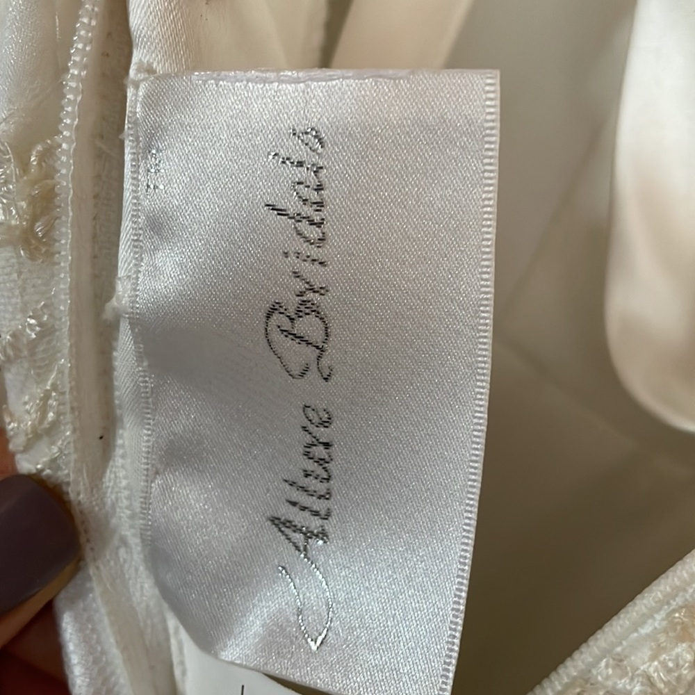 NWT! Wedding / quinceanera dress, strapless, beading - Picture 7 of 9